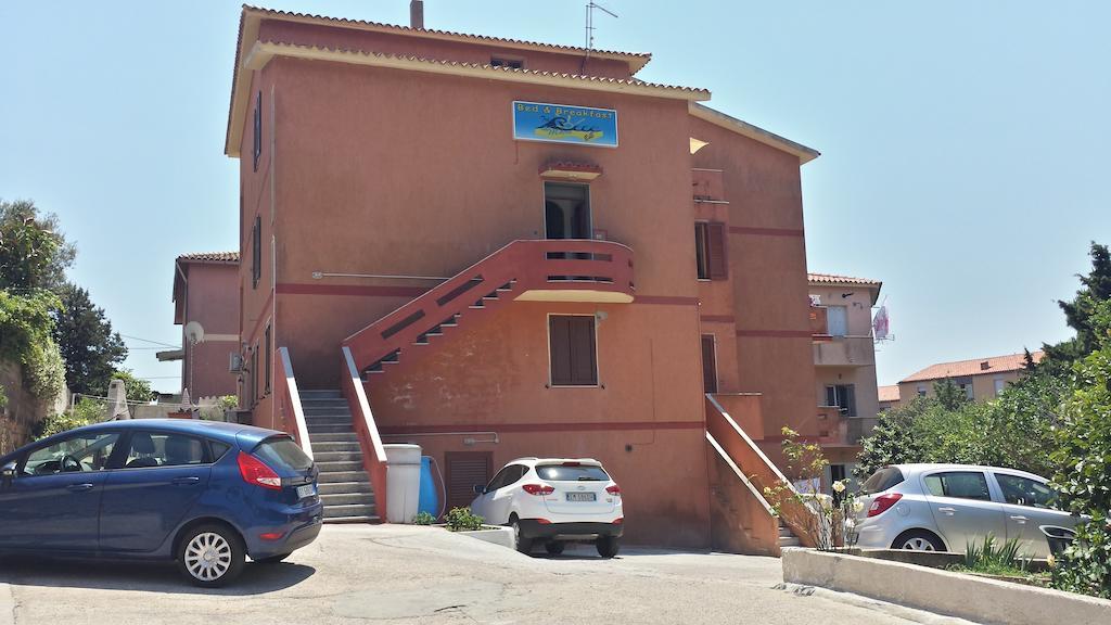 Guest House Tra Rocce E Mare La Maddalena  Exterior foto