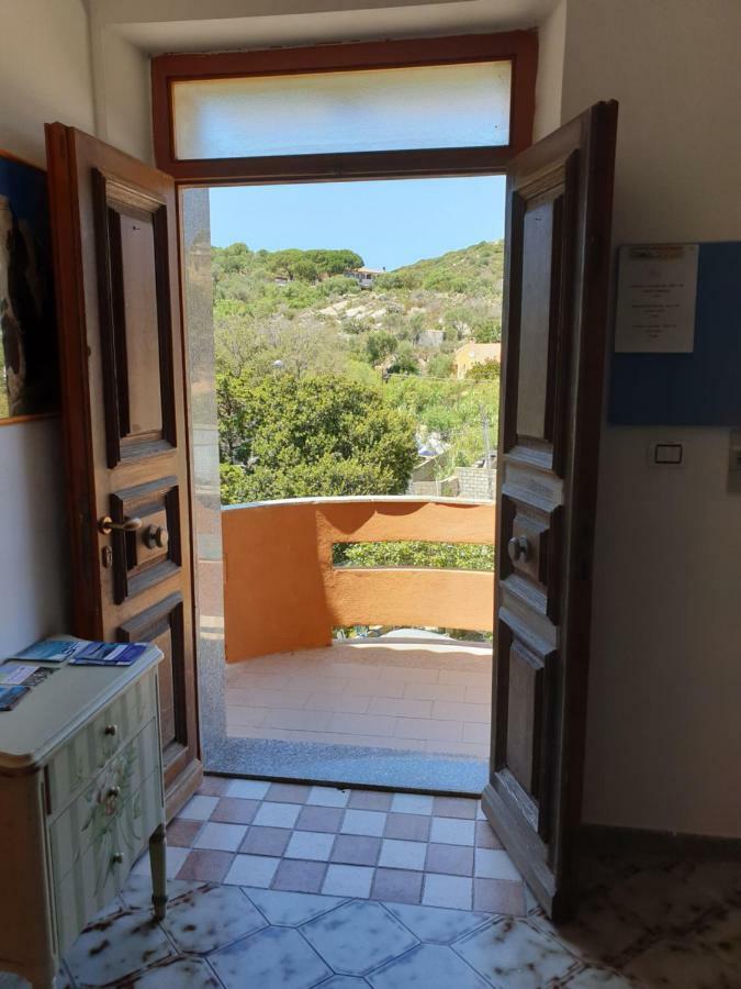 Guest House Tra Rocce E Mare La Maddalena  Exterior foto